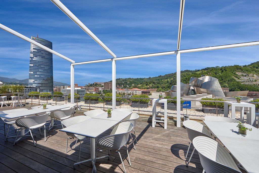 Terraza Gran Hotel Domine - Las mejores vistas para un café o un picoteo. Bilbao