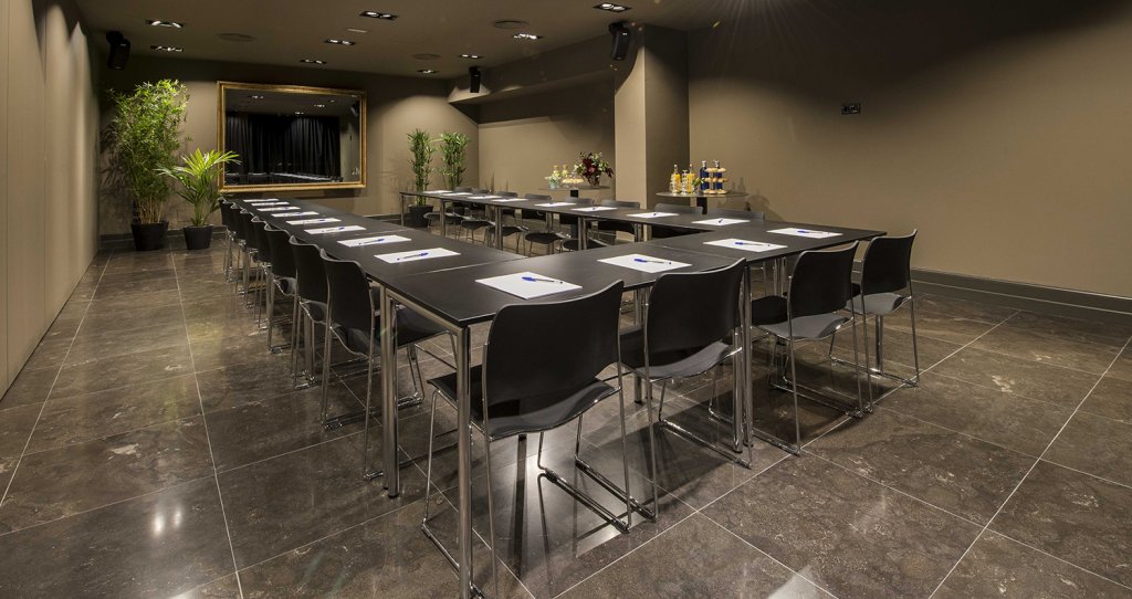 Sala de eventos Yimby Sota - Celebra tus reuniones y eventos en Bilbao