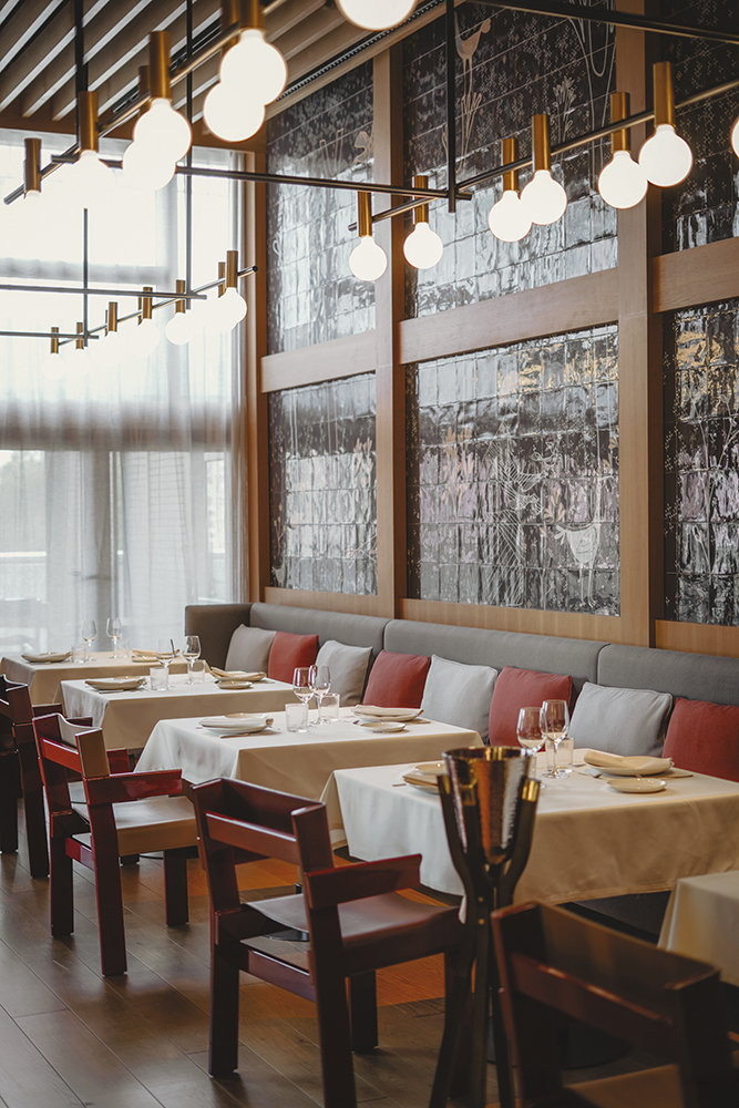 Restaurante Euskalduna by Etxanobe Bilbao