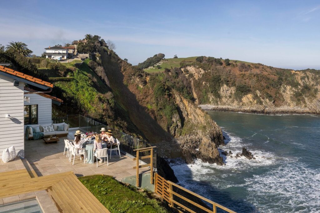 Una escapada con amigos a Cantabria para todos los gustos