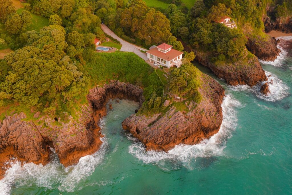 Villa de Wishome para una escapada con amigos a Cantabria.